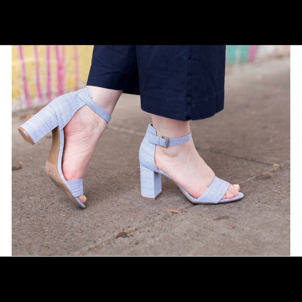 NWT Old Navy striped block heel sandals